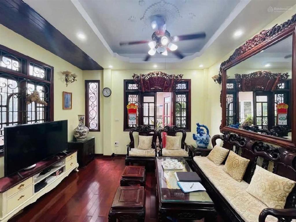Nổi bật tây hồ 65m lô góc ô tô vào nhà thông nhật chiêu, lạc long quân sổ đẹp!