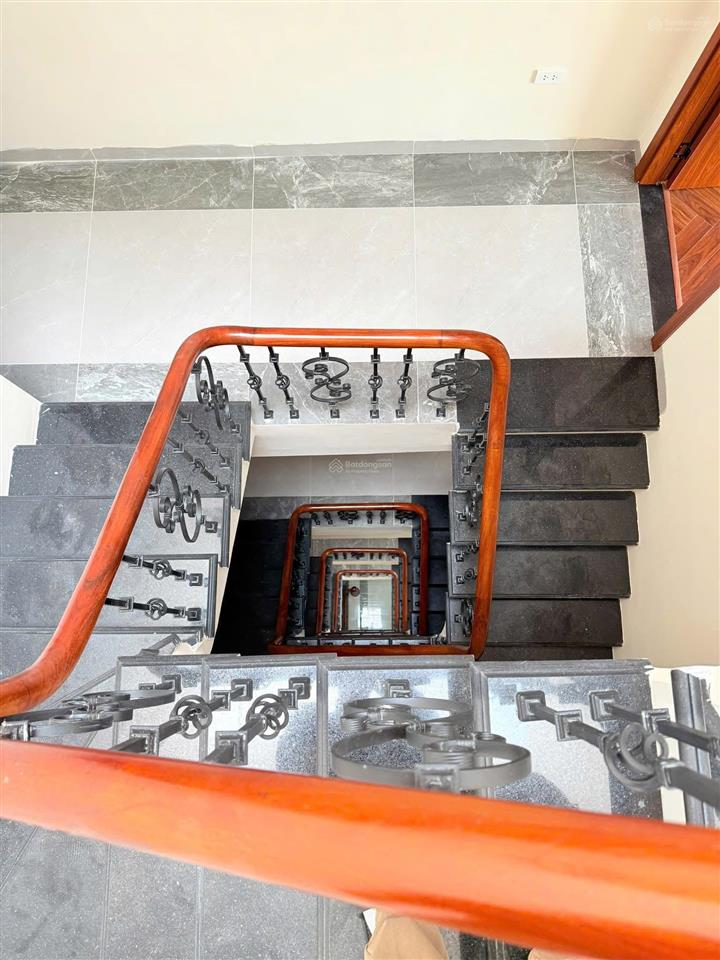 Hạ chào bán gấp nhà phố cát linh hào nam 85m2 6 tầng ô tô tránh nhỉnh 24 tỷ thang máy ở luôn