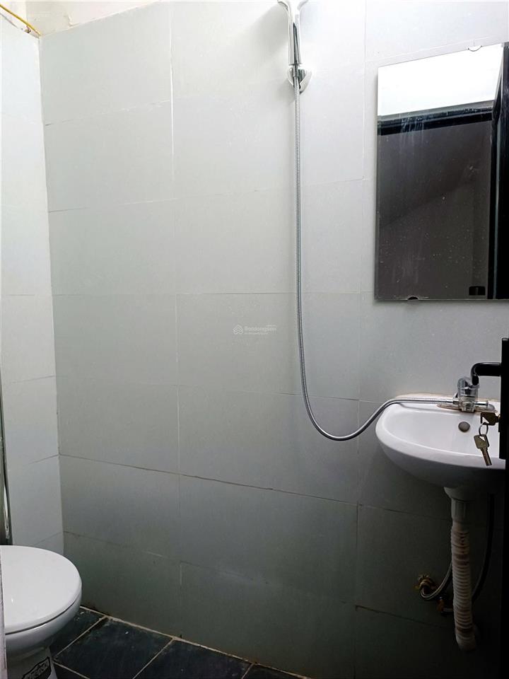 Chuyển công tác bán gấp nhà hạ hồi hoàn kiếm 26m 6 tầng mt 5m chỉ 9,95 tỷ tl sâu
