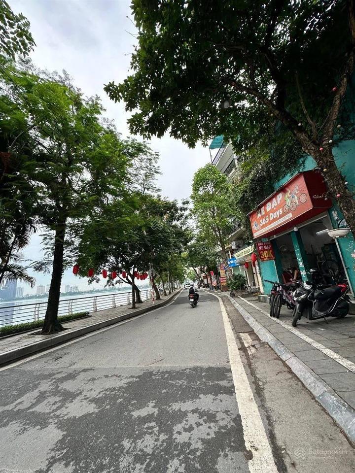 Cực hiếm nhà phố tô ngọc vân tây hồ 40m 9 tầng oto 10m view hồ giá hời