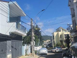 Đất mặt tiền kqh, cách chợ 1km, cách trung tâm 5 phút đi xe