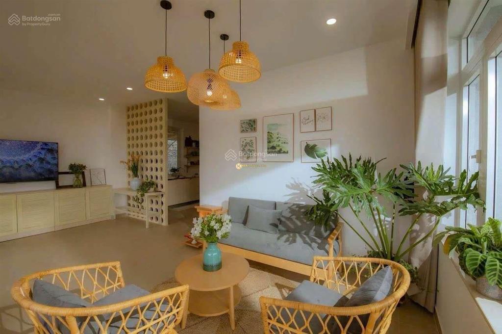 Villa cách trung tâm đà lạt 1km, view đồi thông trọn đời, đã có booking full tết