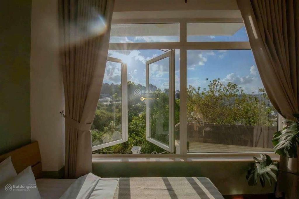 Villa bắt trọn view đà lạt, cách trung tâm 5 phút