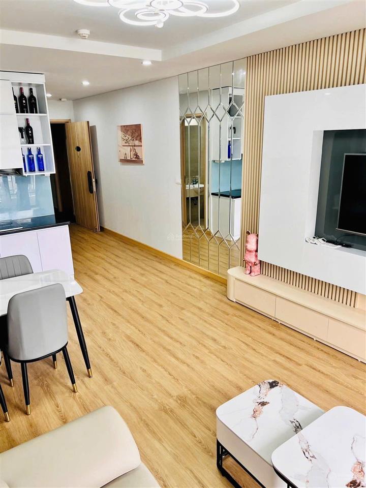Cần thanh khoản gấp 2 ngủ 2 vệ sinh greenbay garden. đầy đủ nội thất chỉ 2ty7xx đã có sổ đỏ