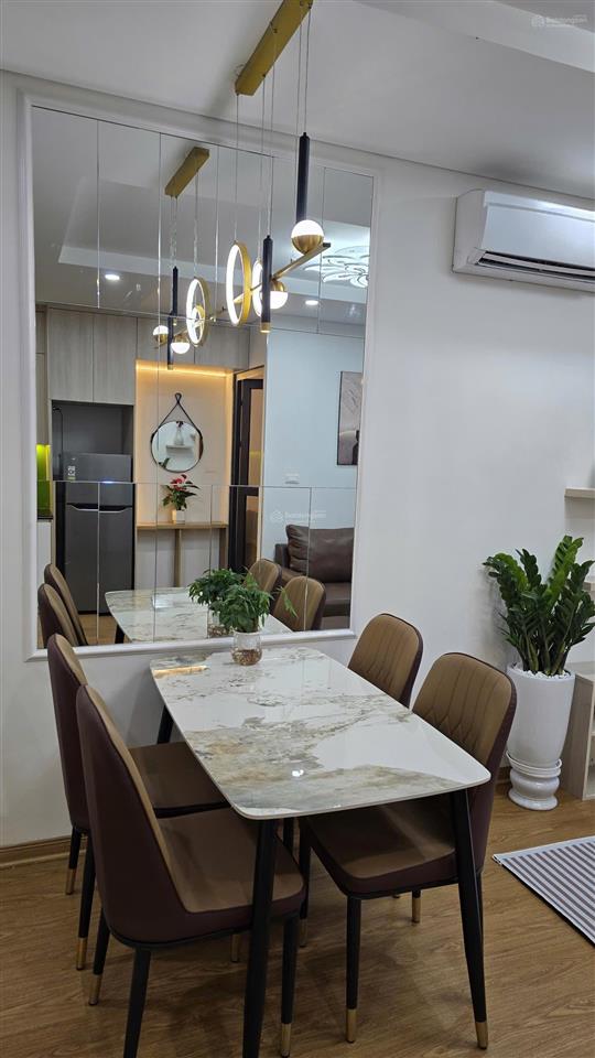Chính chủ gửi bán căn hộ 1 phòng ngủ. chung cư greenbay garden trung tâm thành phố hạ long