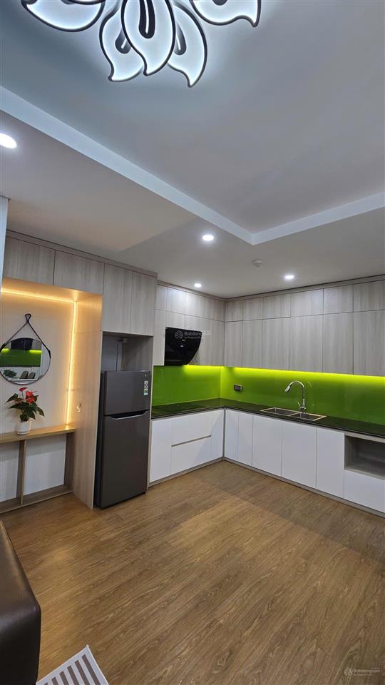 Chính chủ gửi bán căn hộ 1 phòng ngủ. chung cư greenbay garden trung tâm thành phố hạ long