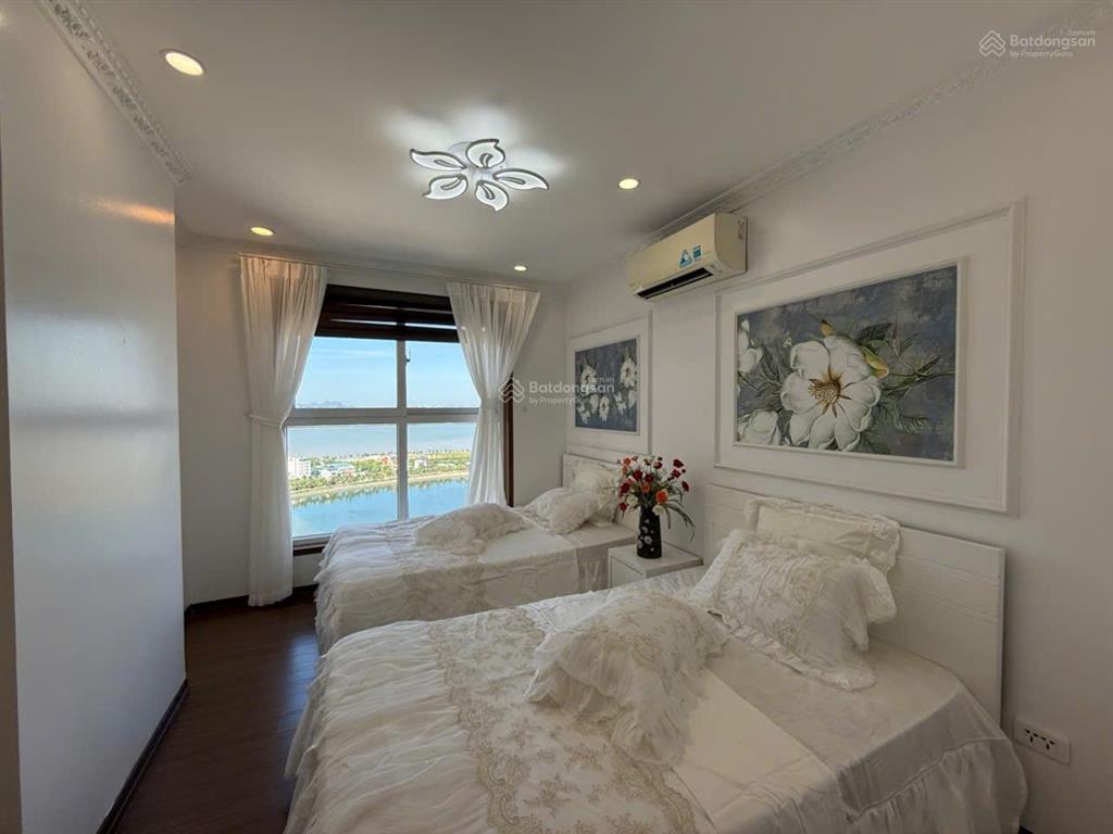 Siêu phẩm 2 ngủ view biển chung cư newlife trung tâm hạ long cần thanh khoản. giá chỉ 3,2 tỷ có sổ