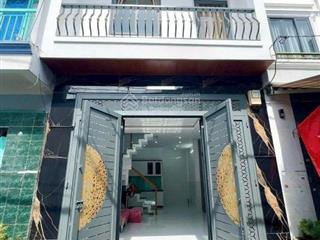 Chính chủ bán nhà quận 8 có 2 tấm 2 phòng  gần cầu hiệp ân, sổ hồng riêng, giá chỉ 1.7 tỷ,hẻm lớn