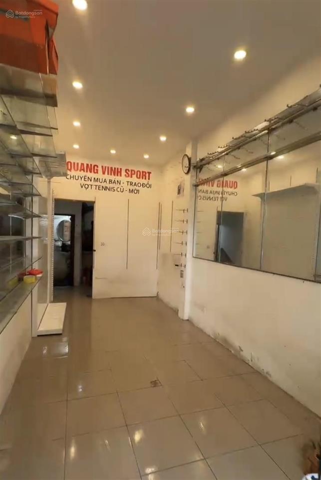 Cho thuê cửa hàng ở hoàng hoa thám, tây hồ, dt 30 m2  mt 2.5 m