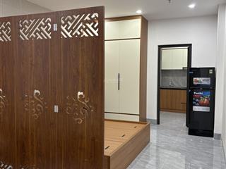 Cho thuê phòng 1n1k  free view hồ lộng gió ở xuân la, tây hồ dt 30m2