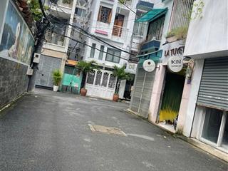 Giảm 200 triệu! khu vip huỳnh văn bánh xe oto đậu trước nhàdt 3,5x11, 4 tầng giá giảm còn 9,5 tỷ