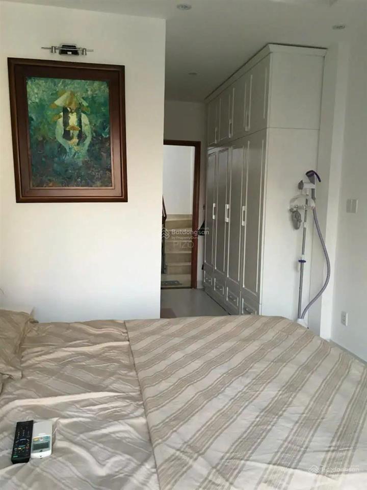 Giảm 200 triệu! khu vip huỳnh văn bánh xe oto đậu trước nhàdt 3,5x11, 4 tầng giá giảm còn 9,5 tỷ