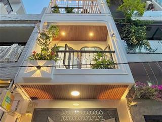 Siêu phẩm nhà không lộ giới 40m2  4 tầng  giá chỉ 11tỷ hơn  tặng full nội thất vào ở ngay!