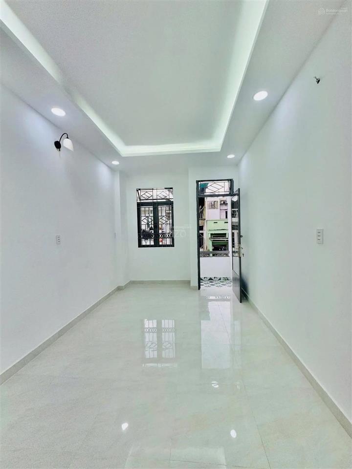 Bán nhanh nhà 53m2  2 tầng  chỉ 8,4 tỷ  hxh 6m  có phòng ngủ ở trệt  sổ vuông,pháp lý chuẩn