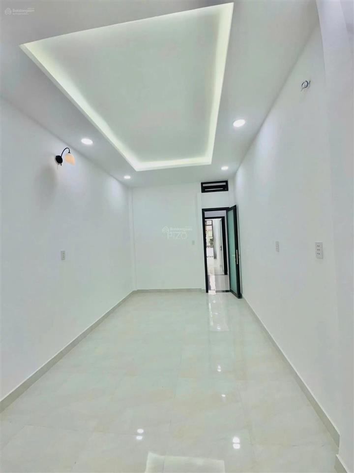 Bán nhanh nhà 53m2  2 tầng  chỉ 8,4 tỷ  hxh 6m  có phòng ngủ ở trệt  sổ vuông,pháp lý chuẩn