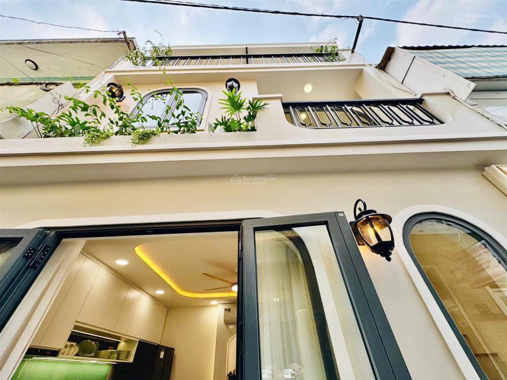 Cách 3 căn ra mặt tiền! nhà mới vạn kiếp nhà 3 tầng (5 x 4) đường rộng 5m chỉ 5.8 tỷ.