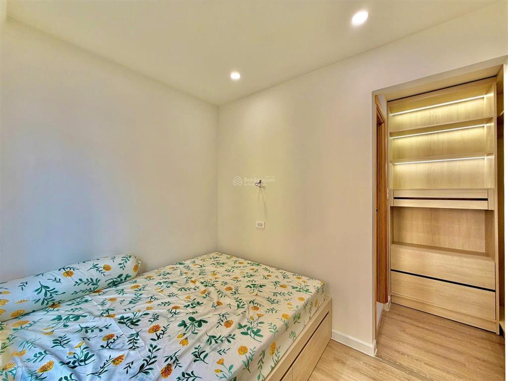 Cách 3 căn ra mặt tiền! nhà mới vạn kiếp nhà 3 tầng (5 x 4) đường rộng 5m chỉ 5.8 tỷ.