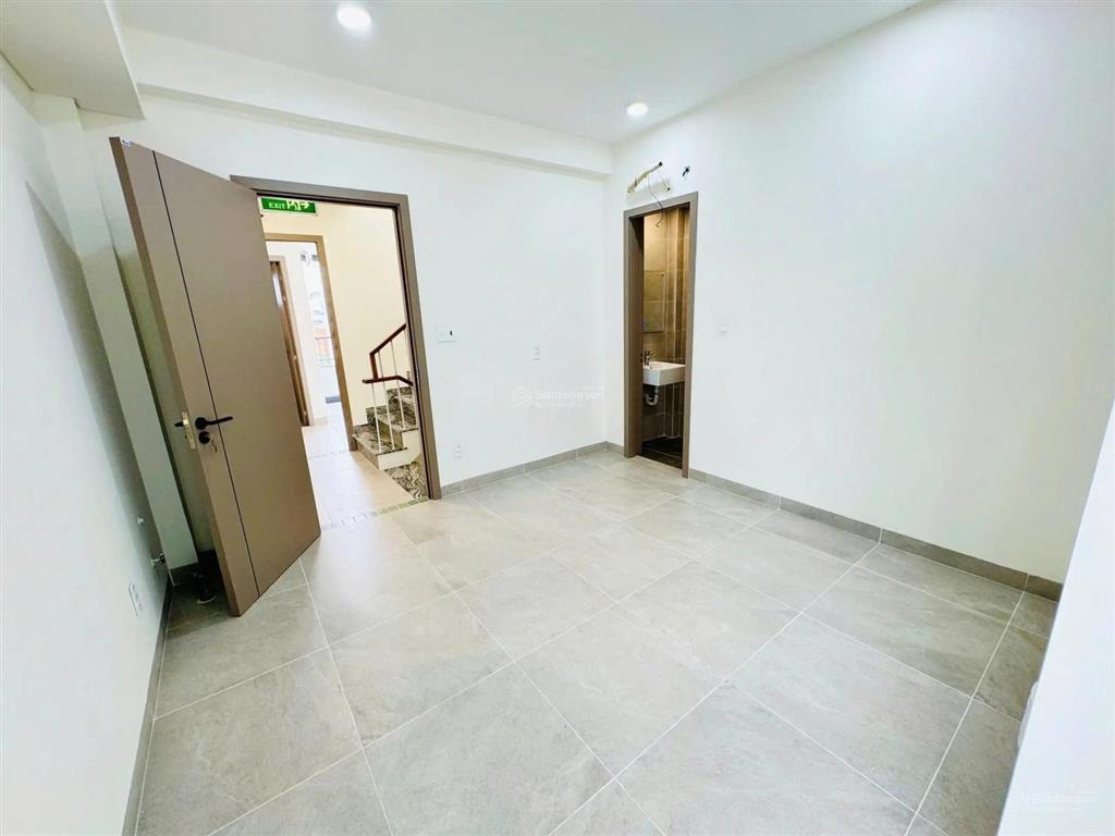 Siêu hiếm! nhà huỳnh văn bánh p17 phú nhuận ngang 4.85m, hẻm 5m, đúc lửng 3tst, 5pn. giá 11 tỷ