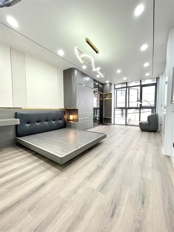 Super vip! nhà mới đúc 5 tầng  51m2  có thang máy nguyễn thượng hiền p6 bình thạnh, hxh. 13.6 tỷ