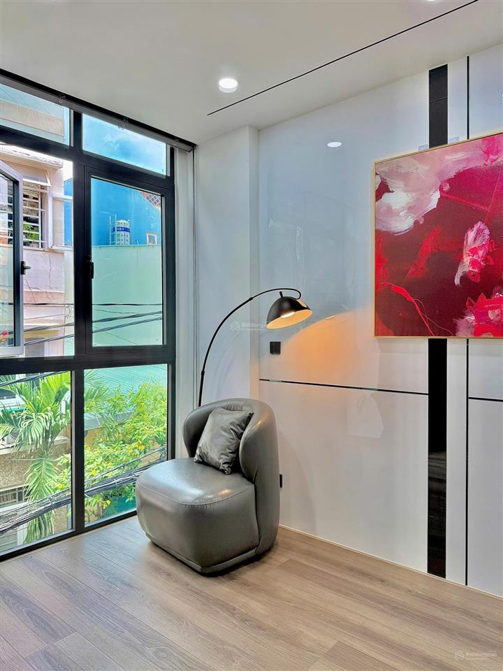 Super vip! nhà mới đúc 5 tầng  51m2  có thang máy nguyễn thượng hiền p6 bình thạnh, hxh. 13.6 tỷ