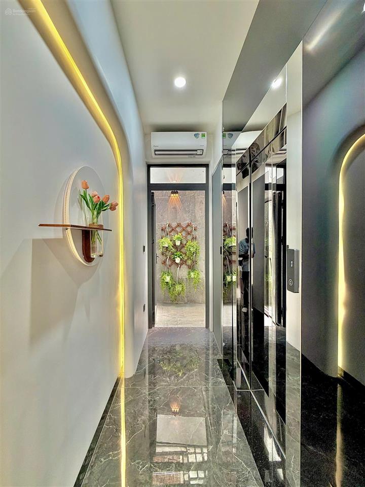 Super vip! nhà mới đúc 5 tầng  51m2  có thang máy nguyễn thượng hiền p6 bình thạnh, hxh. 13.6 tỷ