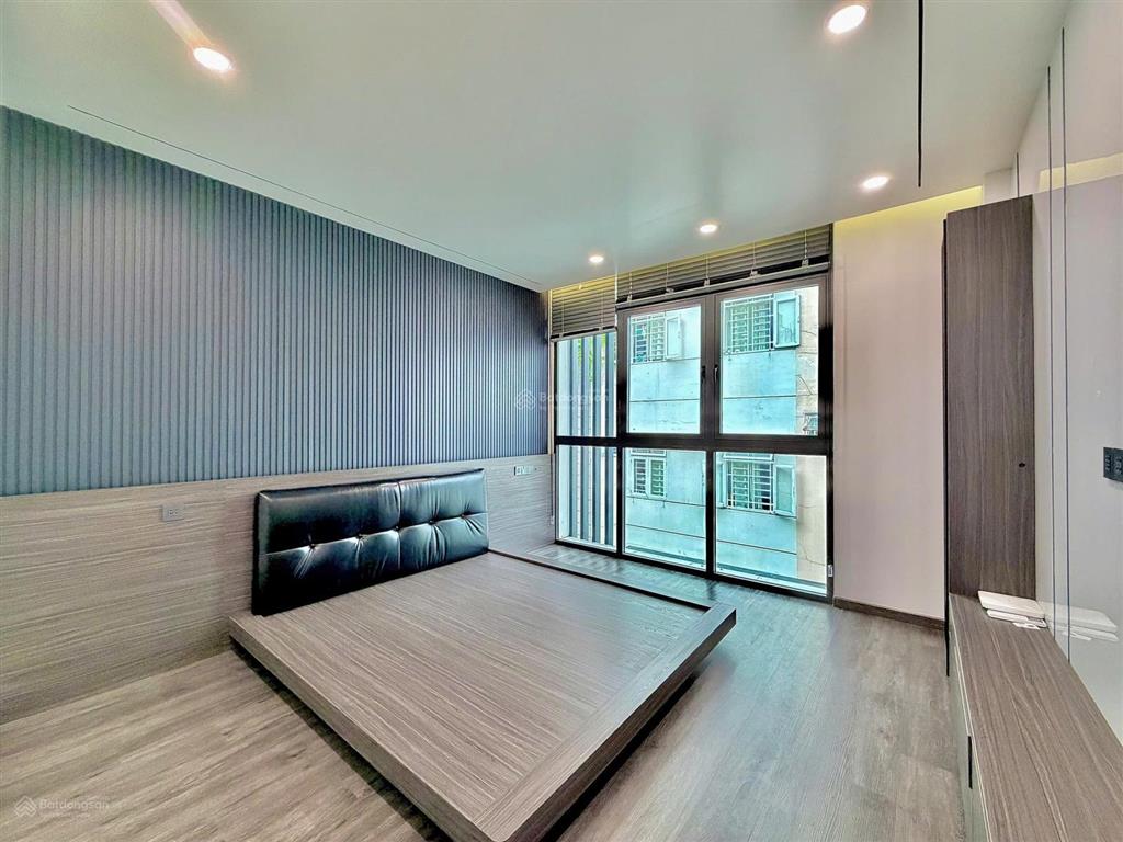 Super vip! nhà mới đúc 5 tầng  51m2  có thang máy nguyễn thượng hiền p6 bình thạnh, hxh. 13.6 tỷ