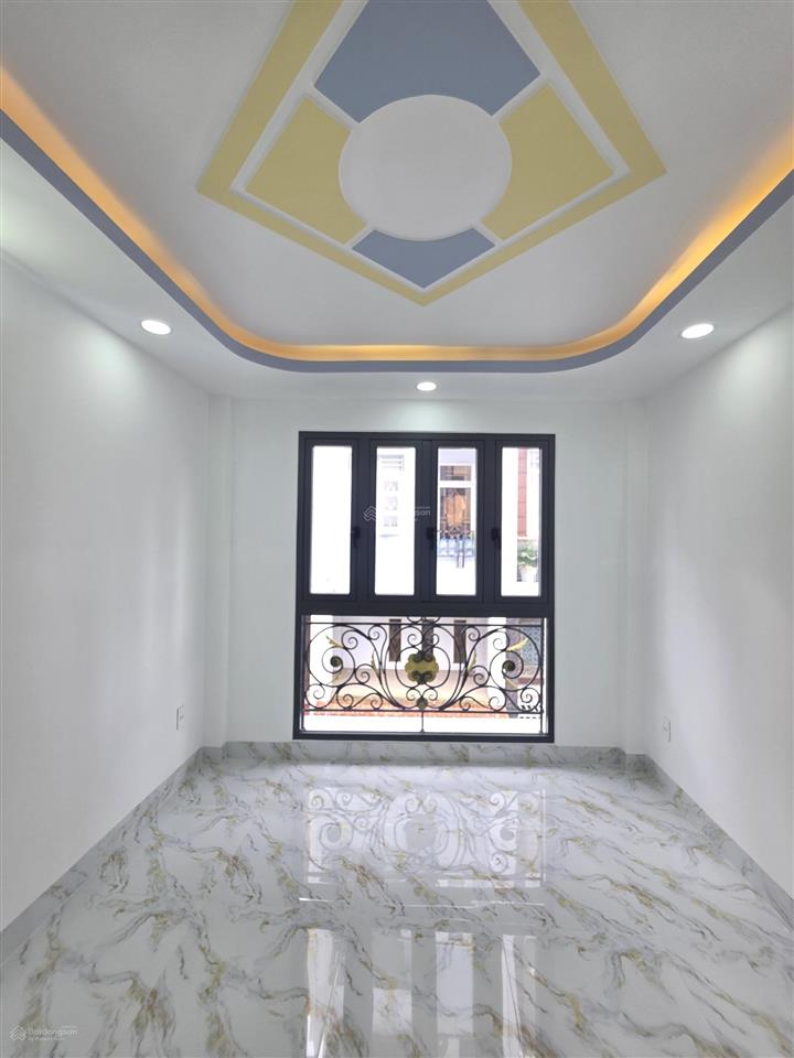 Cực hiếm phú nhuận! nhà mới có thang máy nguyễn đình chính, hẻm xe hơi đậu cửa, 5pn. 10,5 tỷ
