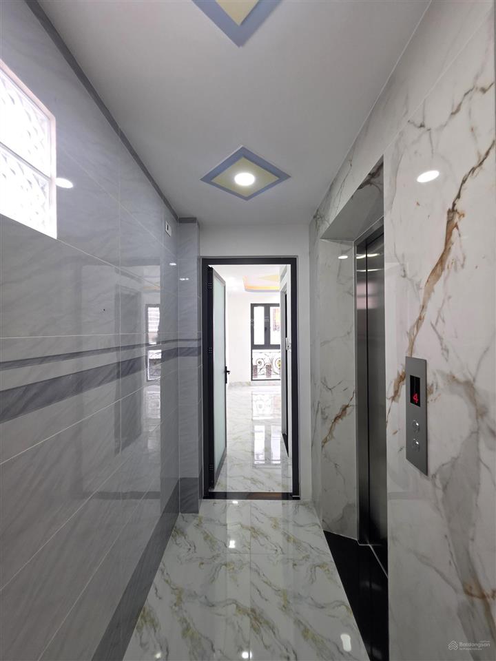 Cực hiếm phú nhuận! nhà mới có thang máy nguyễn đình chính, hẻm xe hơi đậu cửa, 5pn. 10,5 tỷ