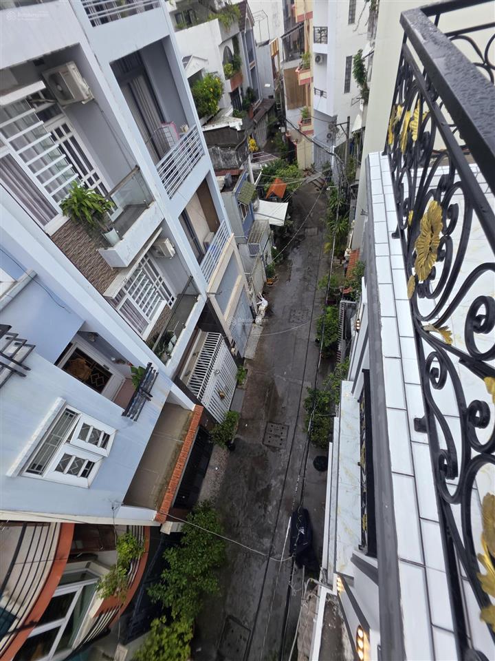 Cực hiếm phú nhuận! nhà mới có thang máy nguyễn đình chính, hẻm xe hơi đậu cửa, 5pn. 10,5 tỷ