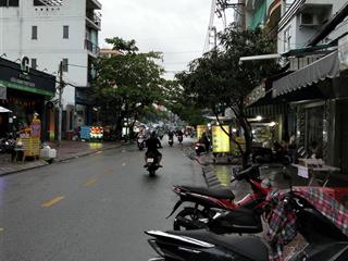 Nhà mới xây âu dương lân  3 tầng  ô tô đỗ sát nhà  giá 6 tỷ 920  hẻm thông tứ tung 