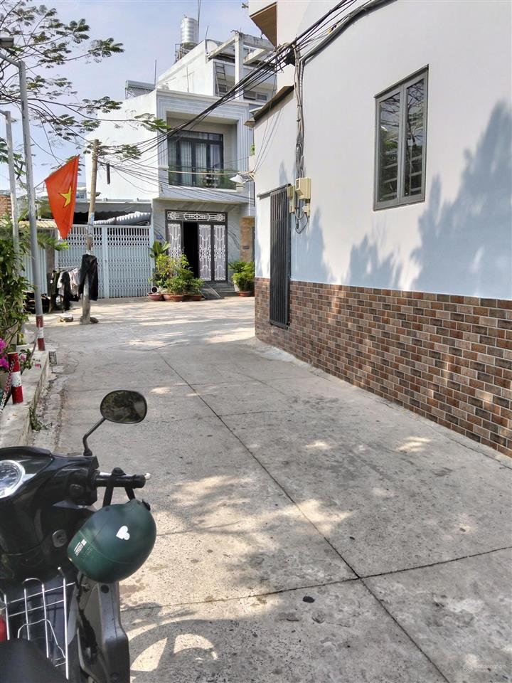 Nhà 4 tầng btct phạm thế hiển  xe hơi ngủ nhà  view công viên  60m2 hoàn công đủ ko quy hoạch.