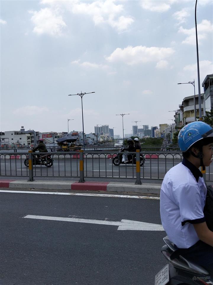 Nhà 4 tầng đường cao xuân dục  dt 85m2  sát cầu chà và  giá 6 tỷ nhỉnh  sổ hồng riêng hoàn công