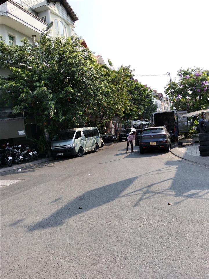 Bán nhà căn góc đường cao lỗ  hẻm xe hơi tới cửa  72m2  giá 6.1 tỷ  mua đất tặng nhà.