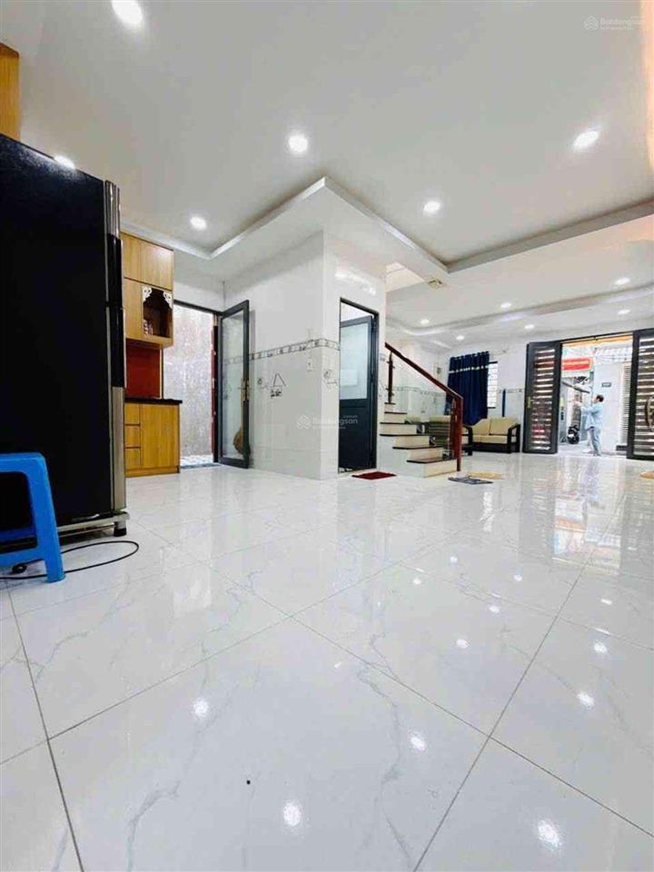 Bán nhà mới xây 2 tầng đường âu dương lân, diện tích 75m2, giá 6.58 tỷ, hẻm xe hơi đỗ cửa