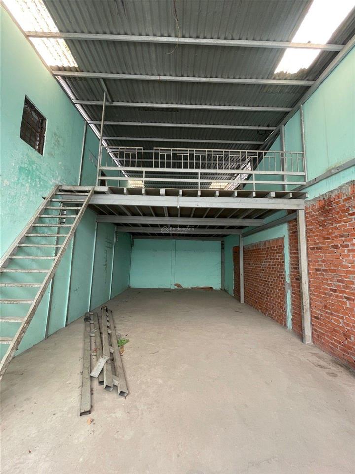 Bán nhà kho đường hoàng ngân quận 8 dt 8m8 x 14m xe hơi ra vào hẻm thông giá 7.8 tỷ sát võ văn kiệt