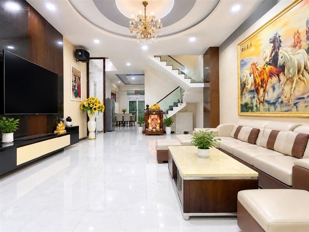 Bán nhà 4 tầng đường hoài thanh quận 8 hẻm xe hơi  4m3 x 28m với giá 7.9 tỷ view bờ kè mới