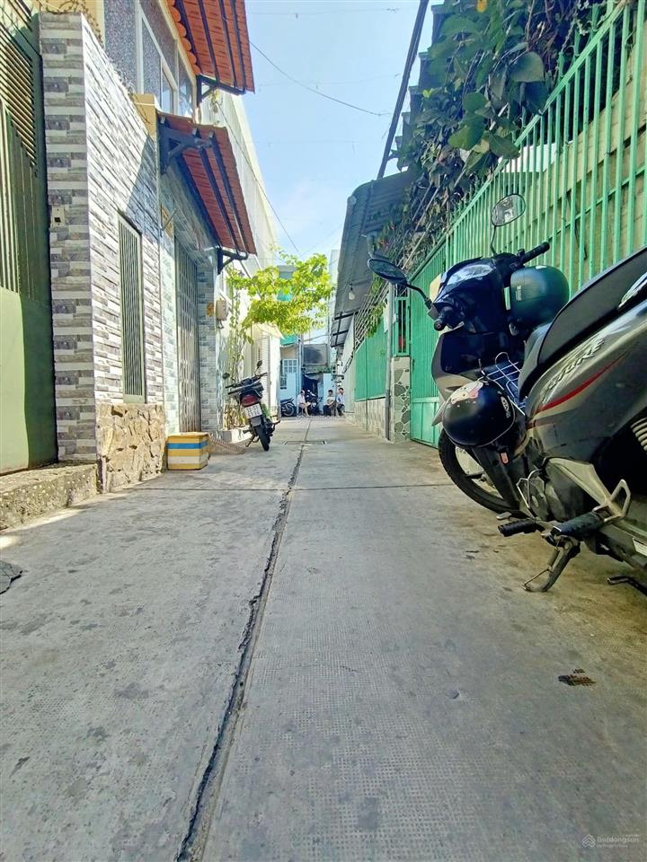 Bán nhà 3 tầng btct đường bùi minh trực ngay chợ sáng  dt 4.1 x 20.5  hẻm xe hơi lùi giá 8.99 tỷ