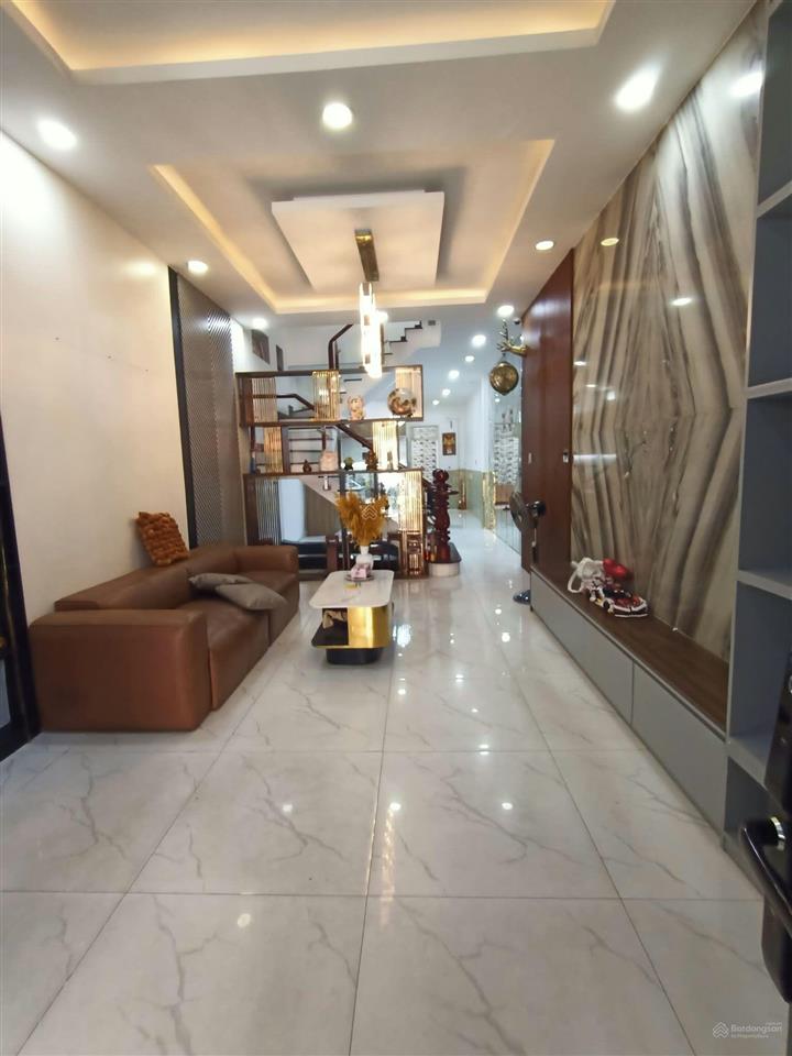 Bán nhà 3 tầng btct đường bùi minh trực ngay chợ sáng  dt 4.1 x 20.5  hẻm xe hơi lùi giá 8.99 tỷ