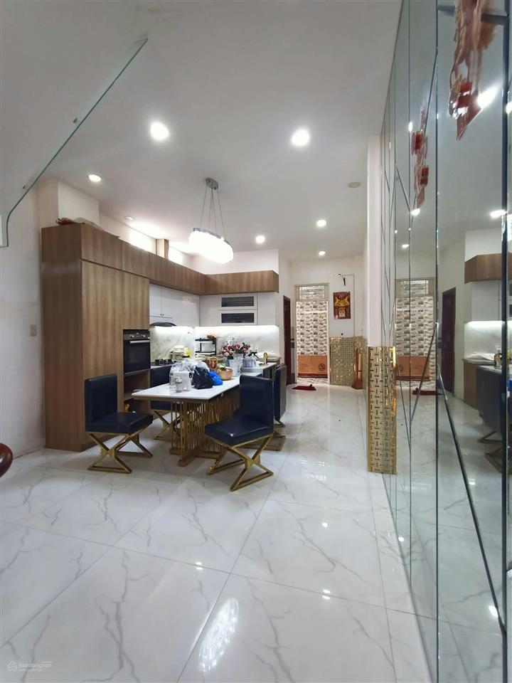 Bán nhà 3 tầng btct đường bùi minh trực ngay chợ sáng  dt 4.1 x 20.5  hẻm xe hơi lùi giá 8.99 tỷ