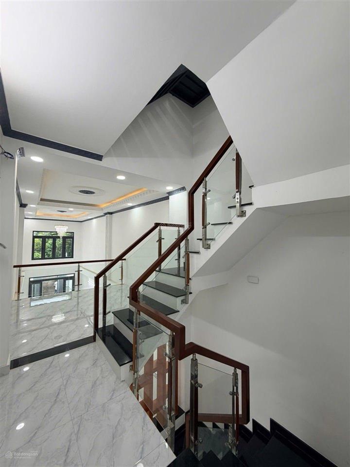 Bán nhà mới xây 4 tàng đường mai hắc đế  hẻm ba gác thông  diện tích 114m2 nhà nở hậu  giá 6.2tỷ