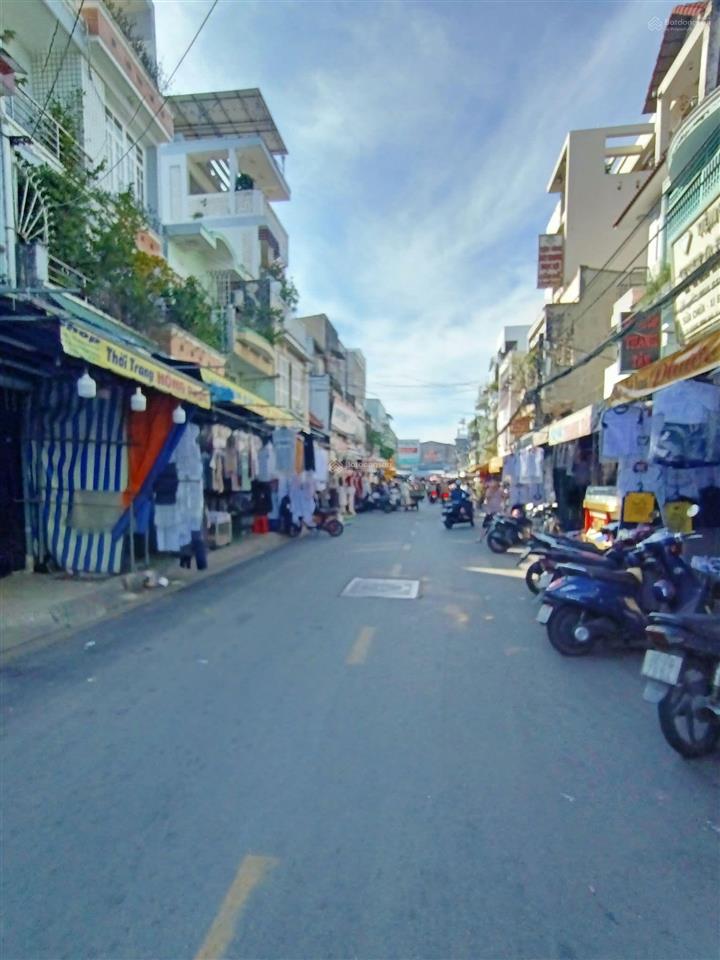 Bán nhà mặt tiền chợ kinh doanh hoàng minh đạo dt 42m2 đang có dòng tiền 20tr/tháng  giá 9,4 tỷ
