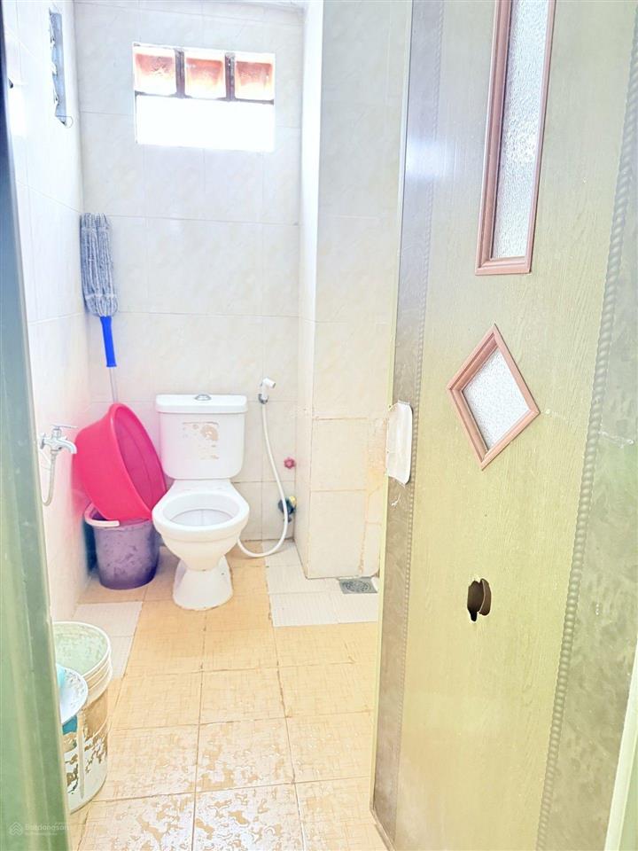 Bán nhà mặt tiền 4 tầng đường hồ thành biên  nhà nở hậu diện tích 72m2  giá 9.3 tỷ  tiện kdbb