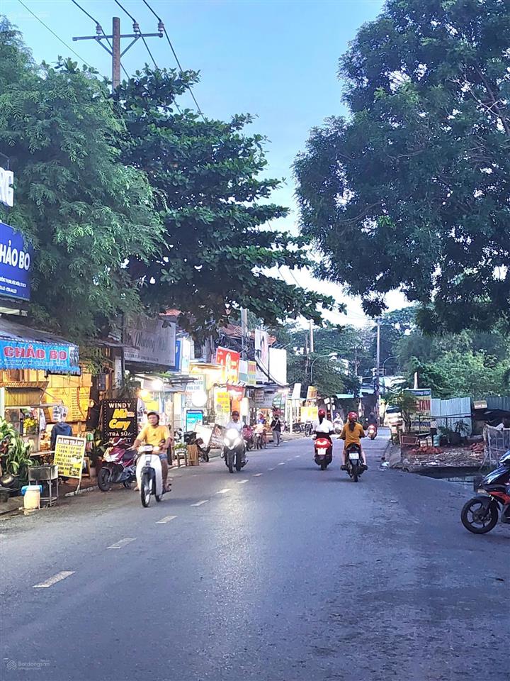 Ngộp bank bán gấp lô đất ngay chợ đông thạnh gần đường đặng thúc vịnh dt195m2 giá 3.2tỷ