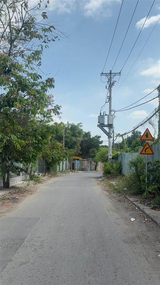 Bán đất 118m2 tại lý thái tổ, chỉ với 2,1 tỷ, mặt tiền 6m, pháp lý đầy đủ, đường ô tô cách phà 3km