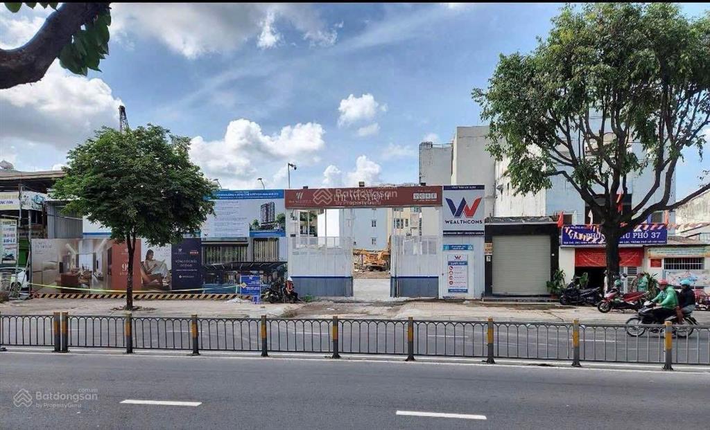 Chỉ với 320tr sở hữu căn hộ 1 pn nằm giữa hai cổng lên xuống ga metro ngay đường kinh dương vương