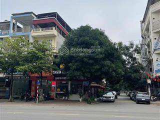 Bán nhà góc 2 mặt tiền, nằm trên trục chính bình than  đại phúc, ngay gần ngã tư đèn xanh đèn đỏ