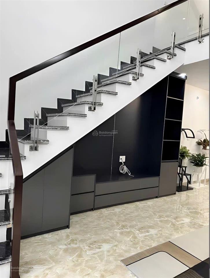 Giảm 300tr cho vợ chồng trẻ sở hữu căn nhà gác lửng hiện đại , 2pn , giá 1 ty 900 full n.thất