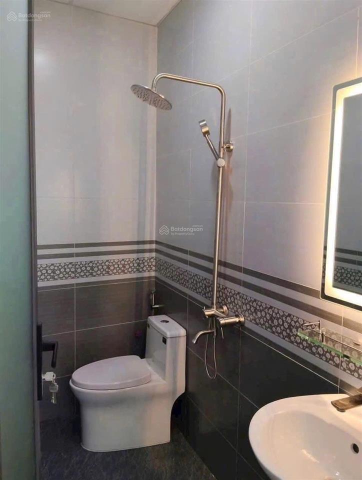Thanh lý gấp trong tuần nhà tại võ văn vân, dt 90 m2, 3pn, 2wc, giá 900tr