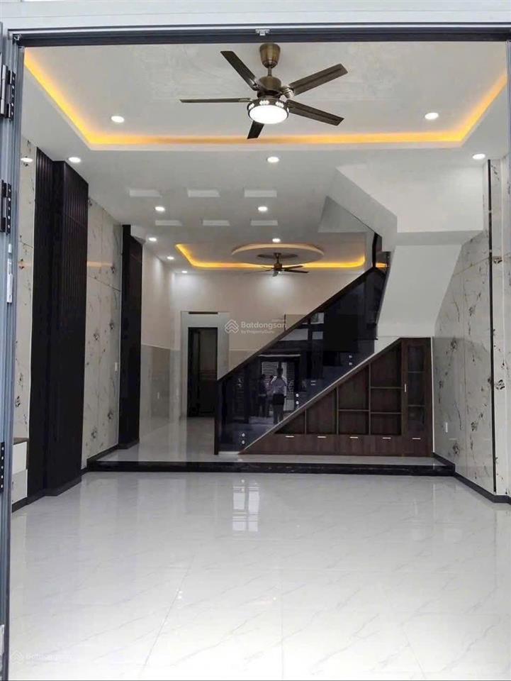 Thanh lý gấp trong tuần nhà tại võ văn vân, dt 90 m2, 3pn, 2wc, giá 900tr