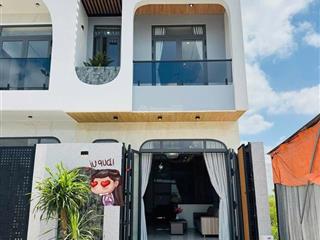 Bán nhà đường nguyễn hữu trí  có mặt tiền kinh doanh  cho thuê được 9tr/tháng